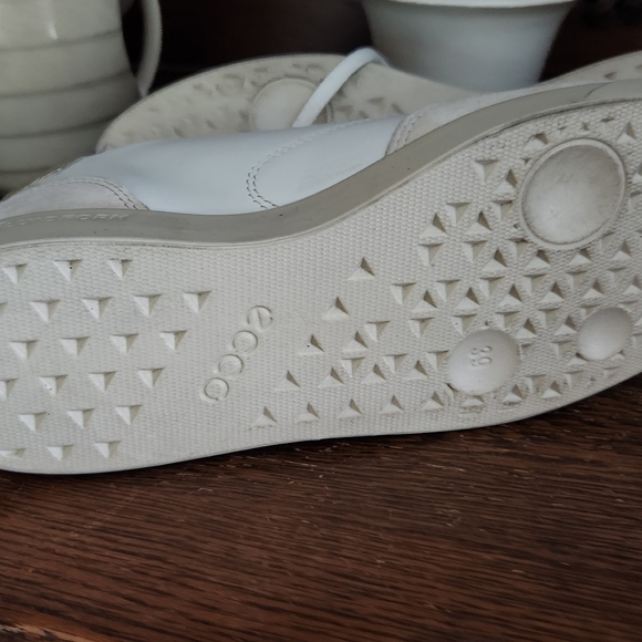 Ecco Street Lite Sneakers - Picture 8 of 9